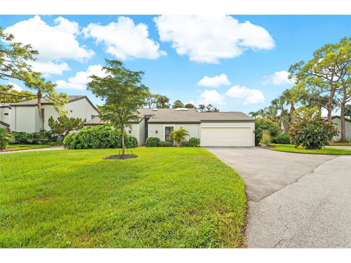 4302 Woodmans Chart #134 Sarasota FL 34235 A4667519 image1