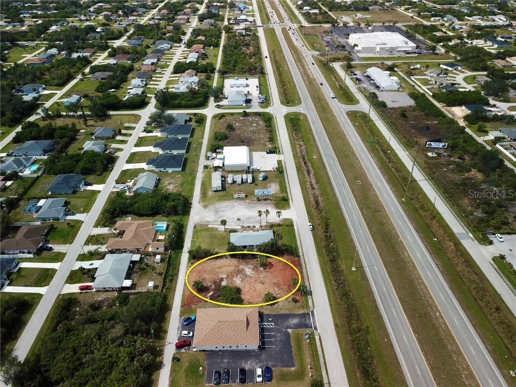 4303 & 4307 S Access Road Englewood FL 34224 C7506013 image1