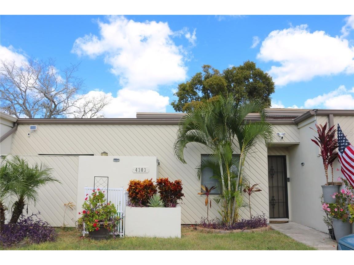 4303 Cedar Grove Street Holiday FL 34691 W7839276 image1