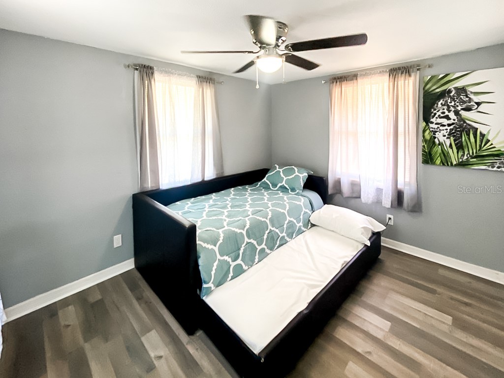 4303 Chestnut Avenue Sarasota FL 34234 A4695604 image4