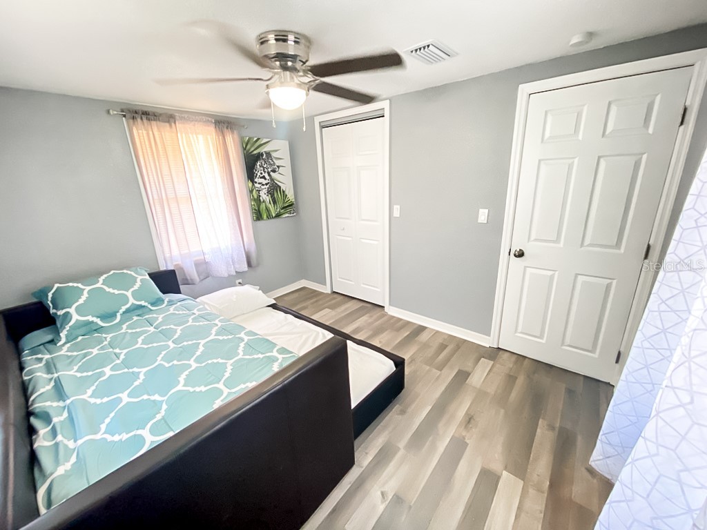4303 Chestnut Avenue Sarasota FL 34234 A4695604 image5