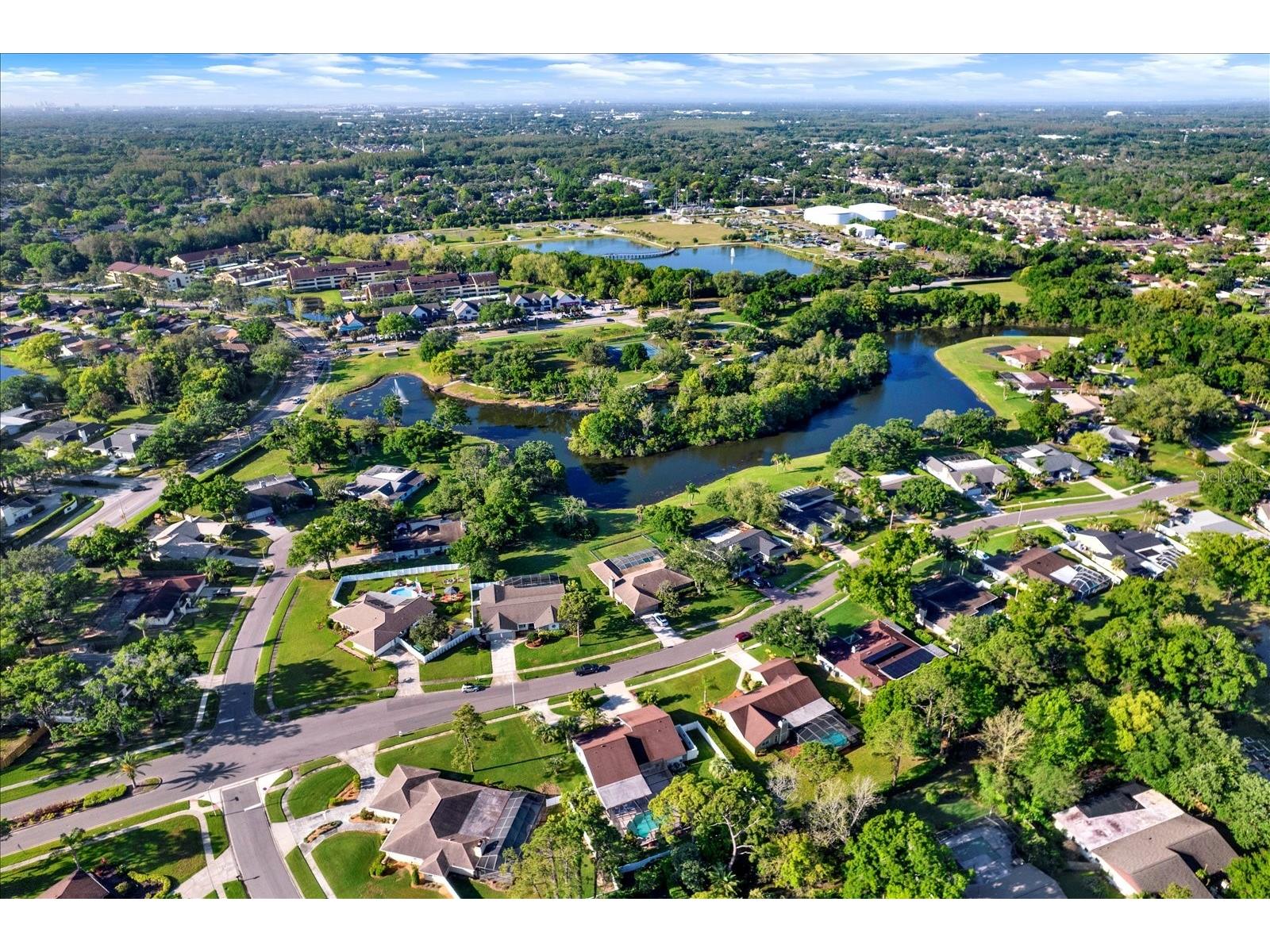 4303 Middle Lake Drive Tampa FL 33624 TB8493189 image31