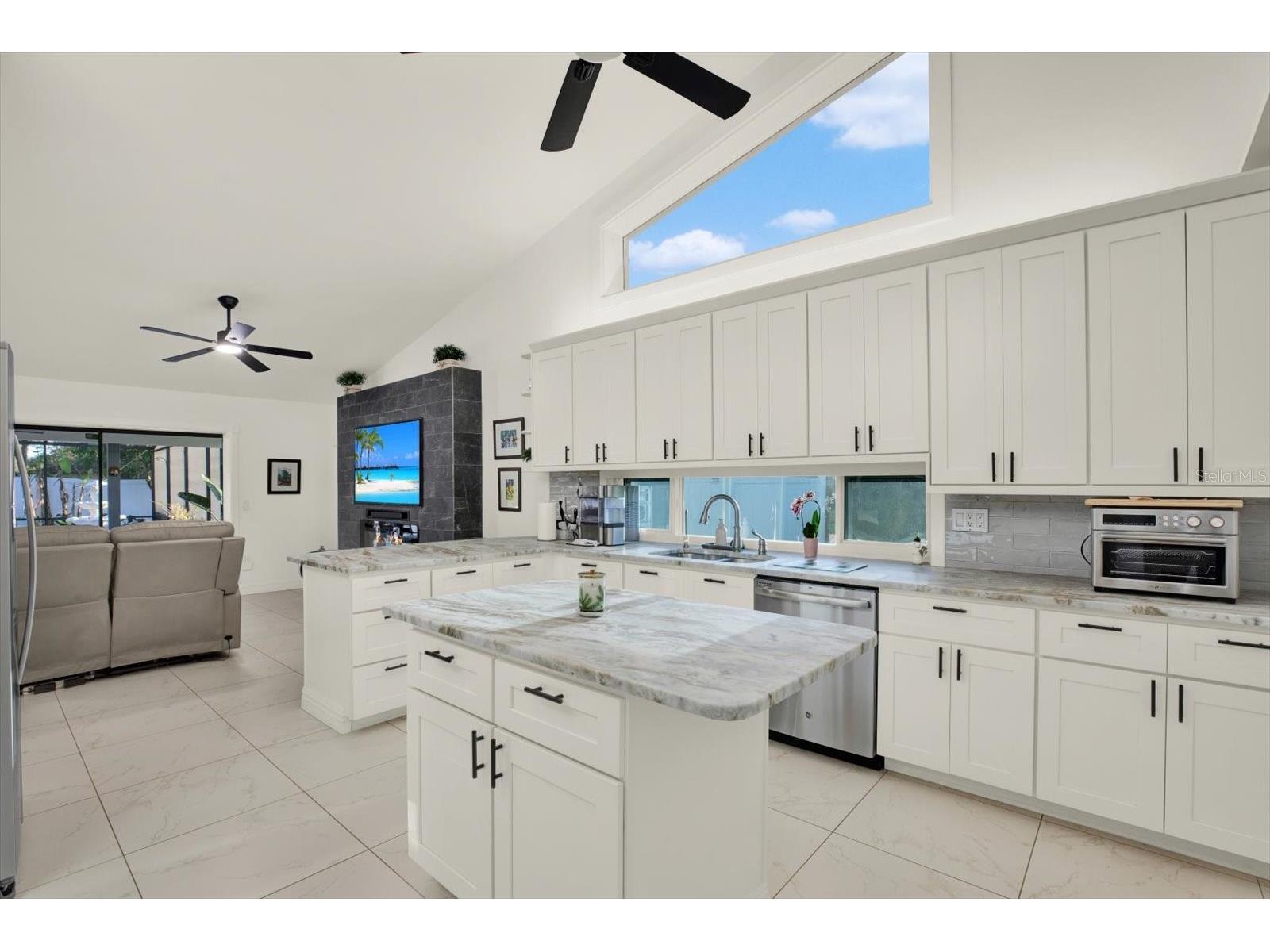 4303 Middle Lake Drive Tampa FL 33624 TB8493189 image7
