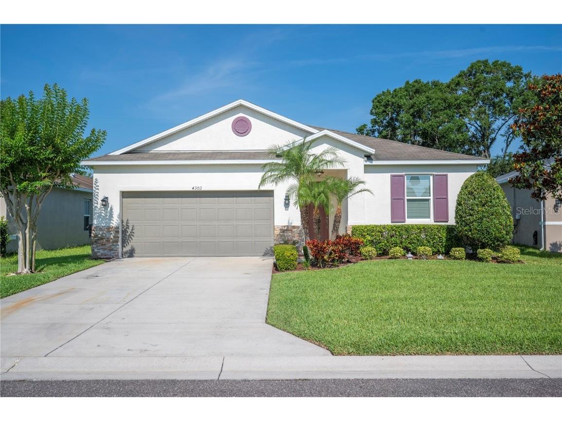 4303 Moon Shadow Loop, Mulberry, FL, 33860 | MLS: L4953031 | Edina Realty