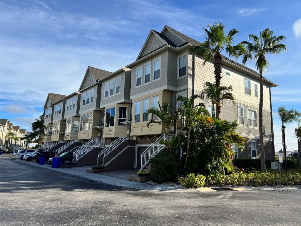 4303 Spinnaker Cove Lane Tampa FL 33615 U8221305 image1