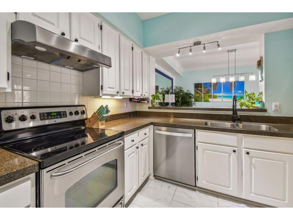 4304 Bay Club Circle #4304 Tampa FL 33607 - TAMPA BAY HARBOUR TB8514872 image12