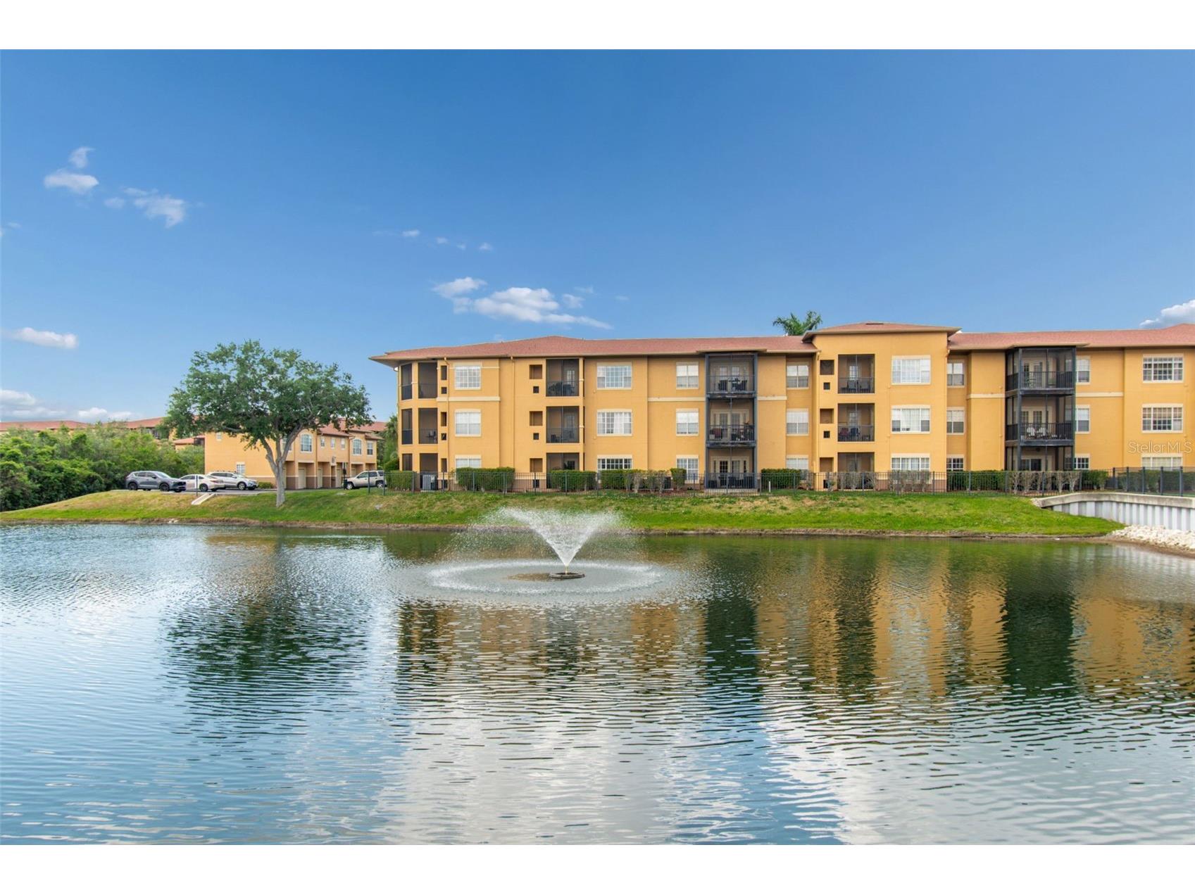 4304 Bayside Village Drive #204 Tampa FL 33615 - TAMPA BAY TB8504070 image2