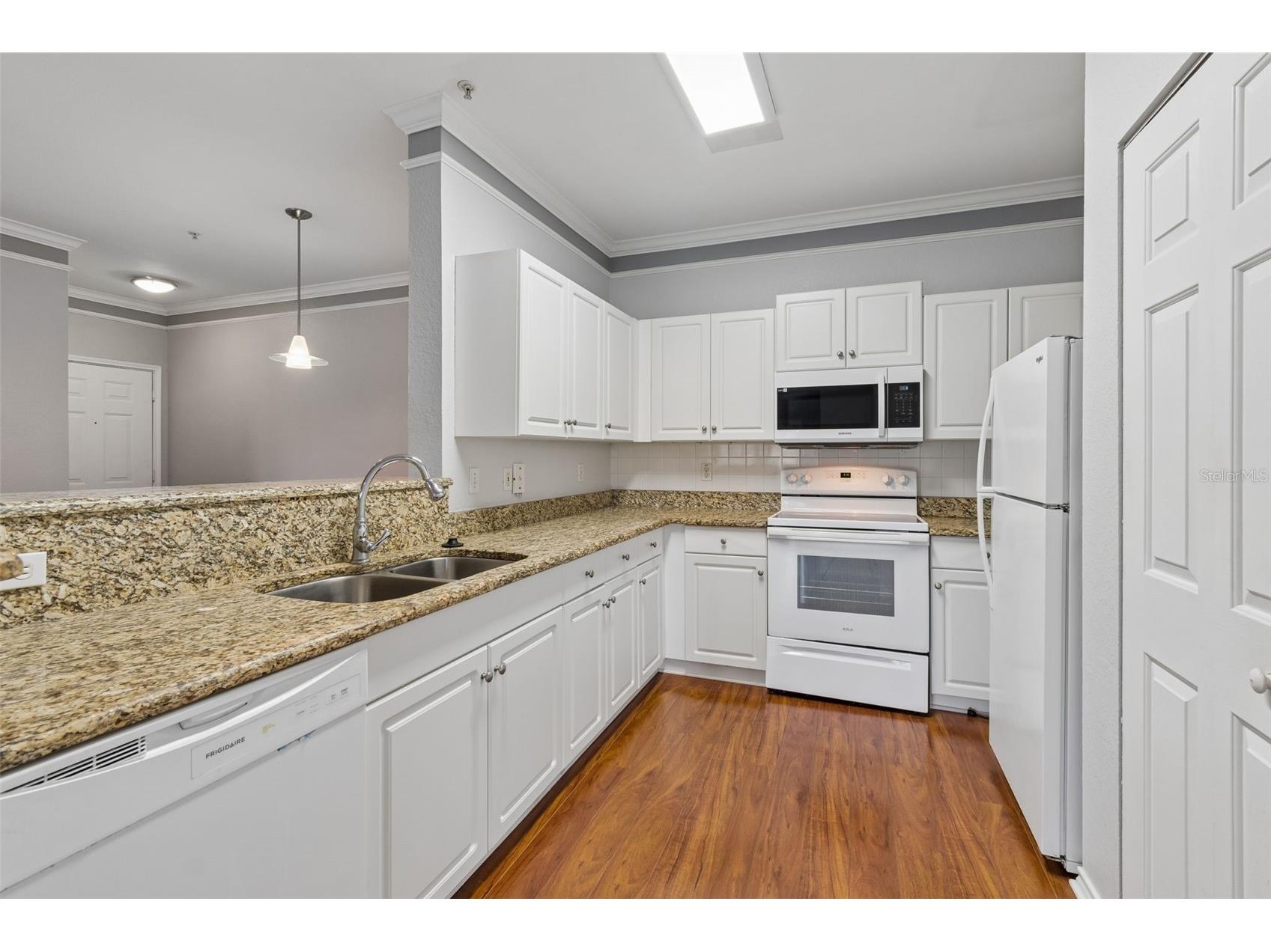 4304 Bayside Village Drive #204 Tampa FL 33615 - TAMPA BAY TB8504070 image4