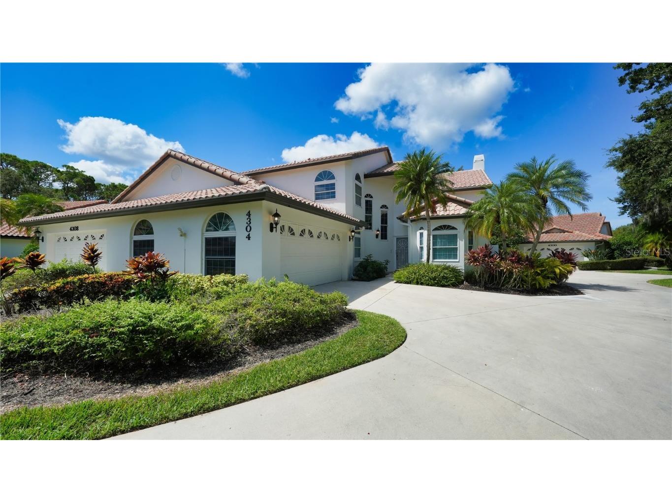 4304 Camino Madera Sarasota FL 34238 A4632971 image1