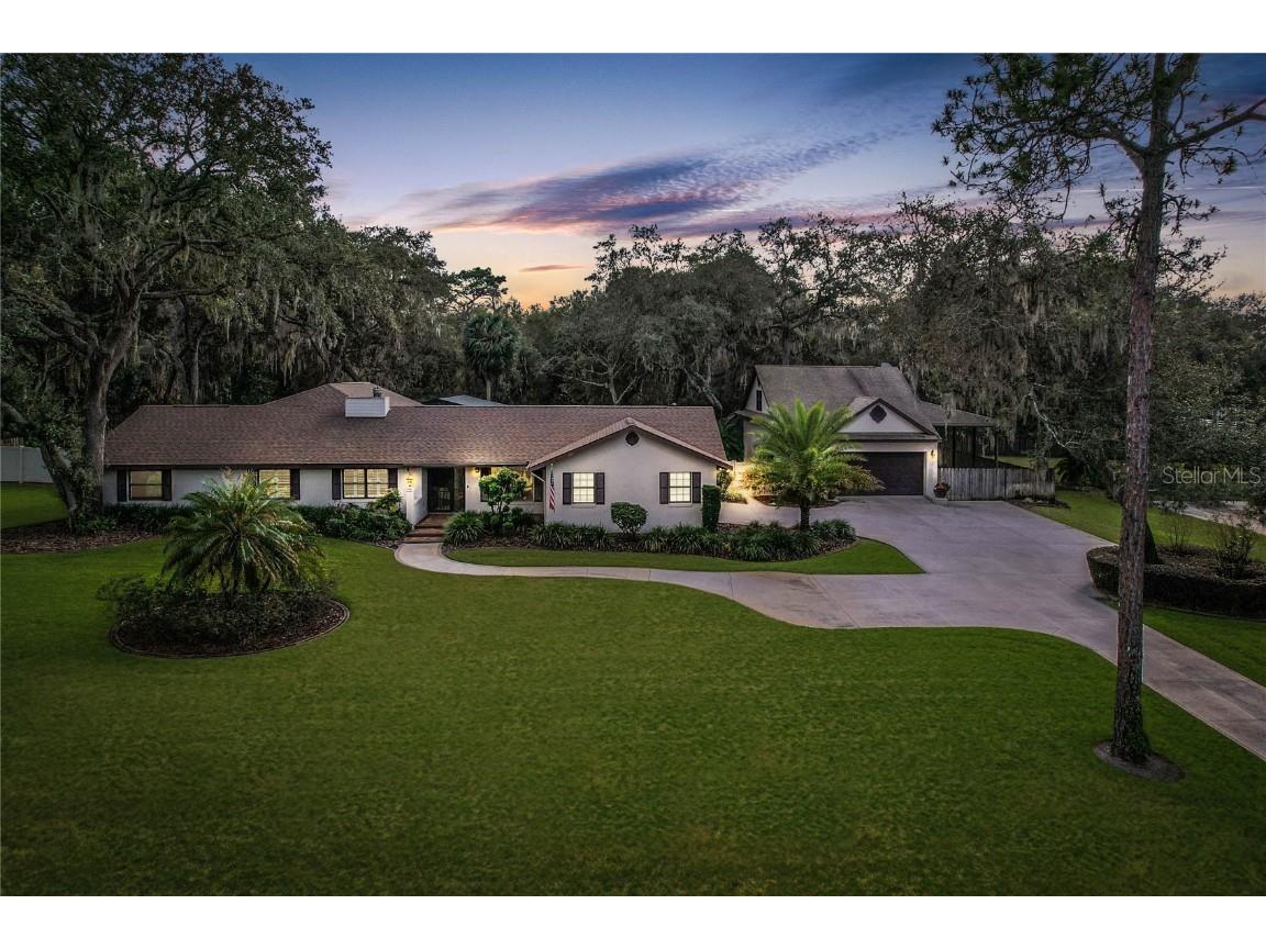 4304 Emmaus Road Fruitland Park FL 34731 G5063838 image1