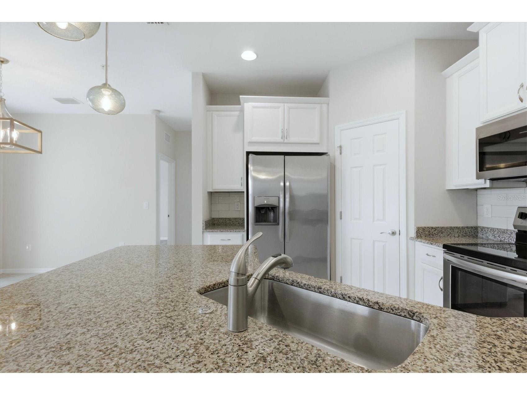 4304 Expedition Way Way #105 Osprey FL 34229 N6143250 image25
