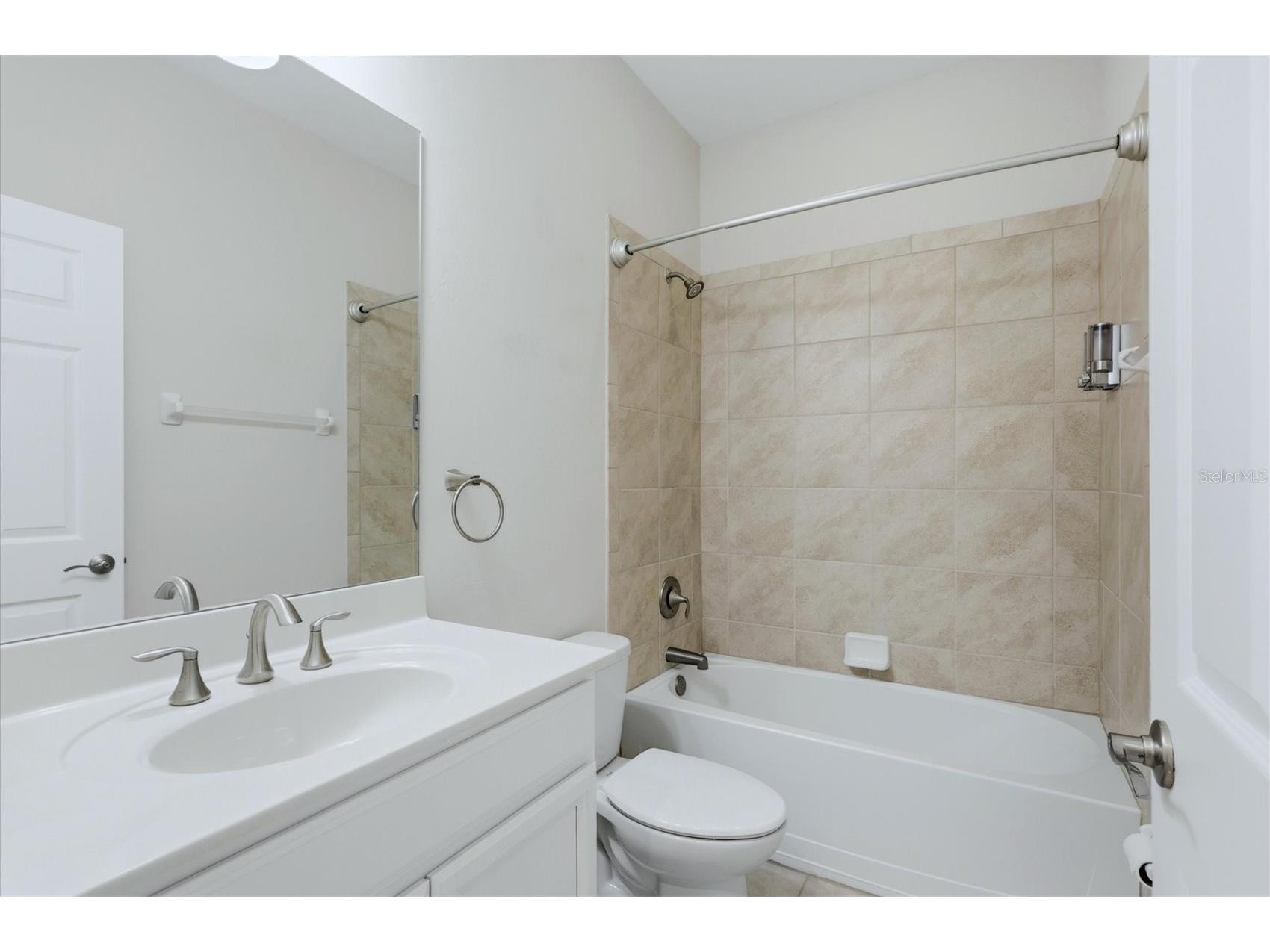 4304 Expedition Way Way #105 Osprey FL 34229 N6143250 image37