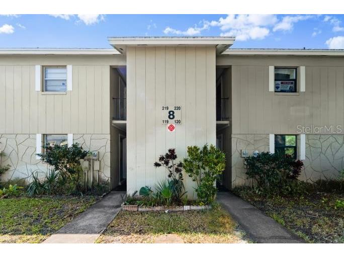 4304 London Town Road #C220 Titusville FL 32796 V4942015 image1