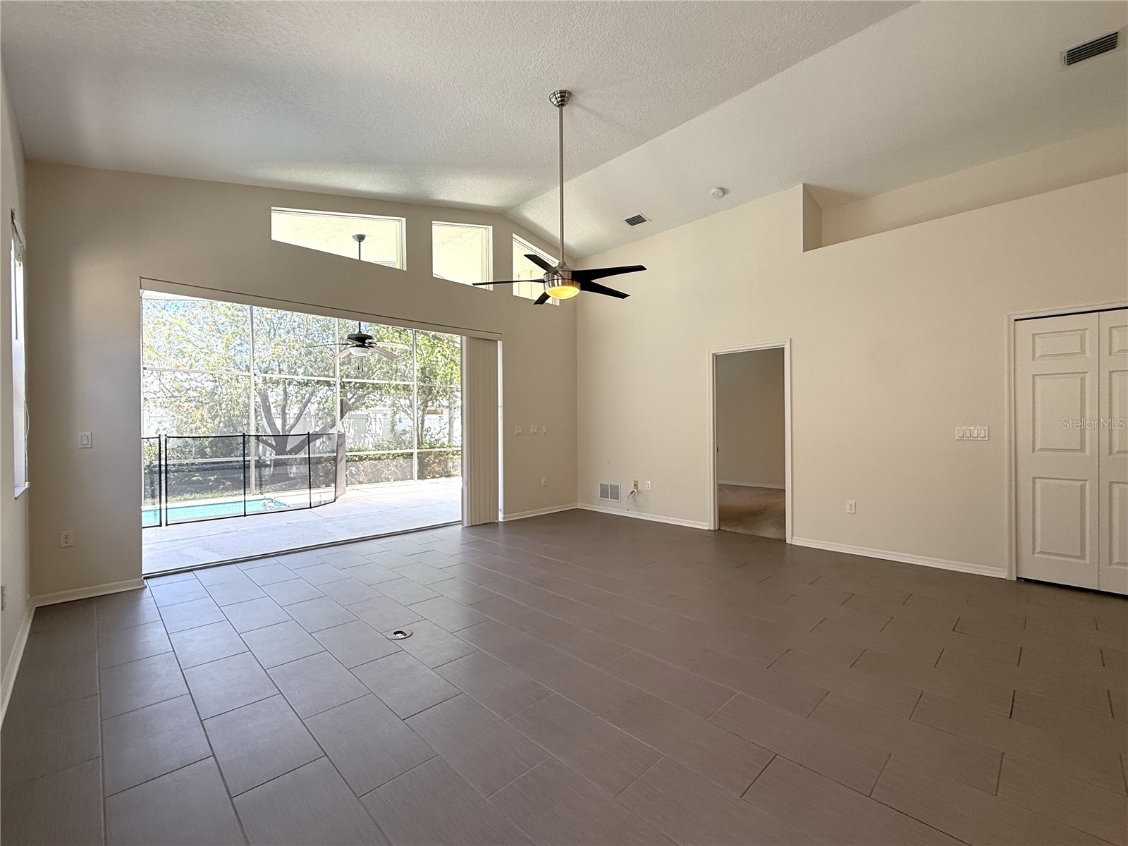 4304 Marcott Circle Sarasota FL 34233 C7528015 image10