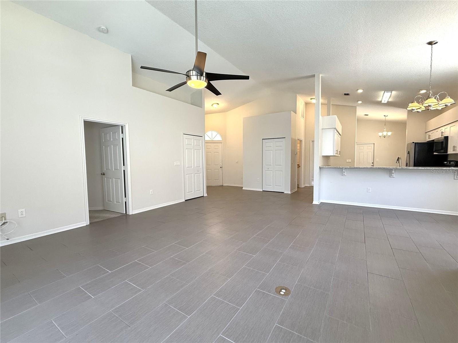 4304 Marcott Circle Sarasota FL 34233 C7528015 image12