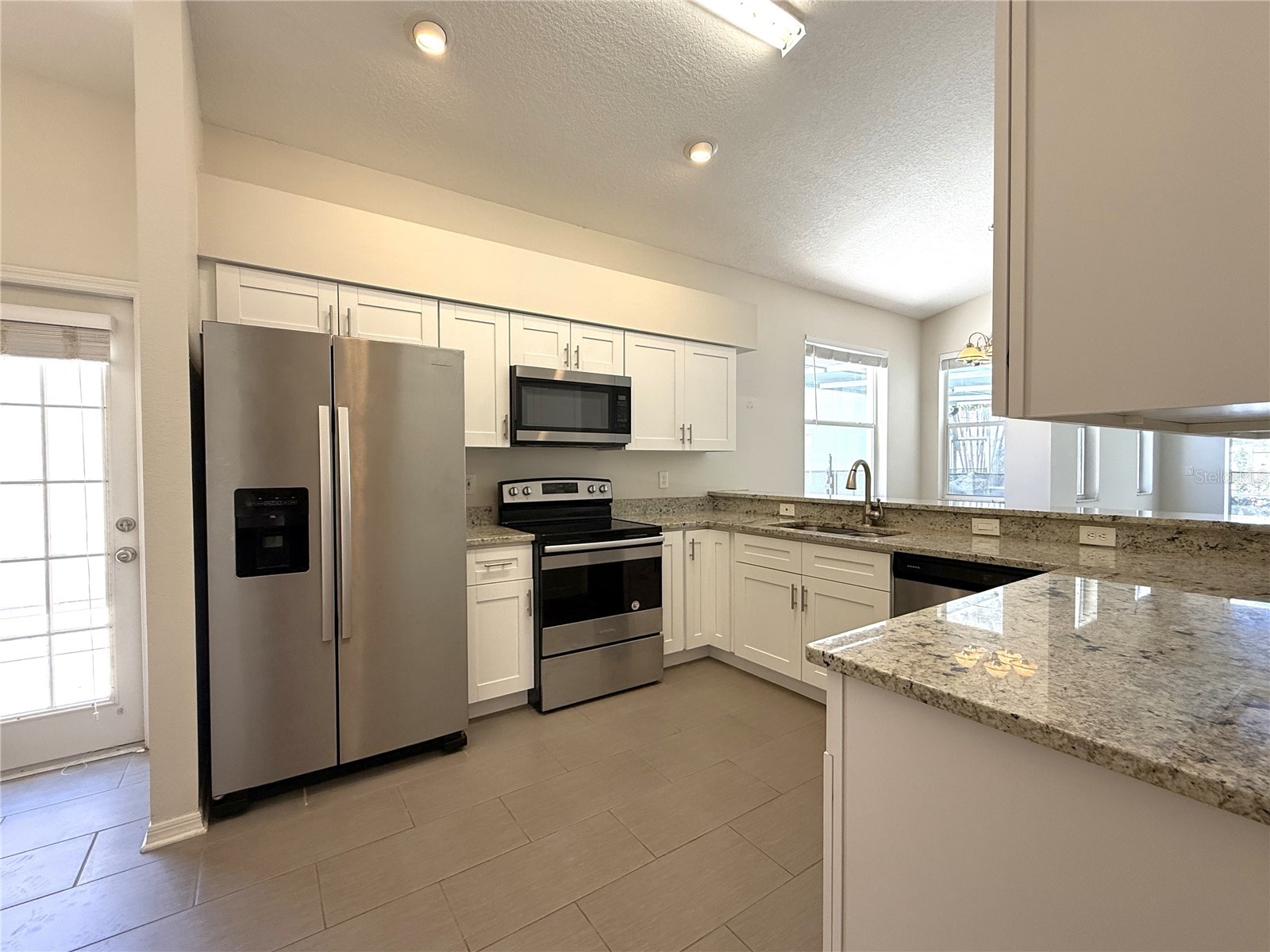 4304 Marcott Circle Sarasota FL 34233 C7528015 image25