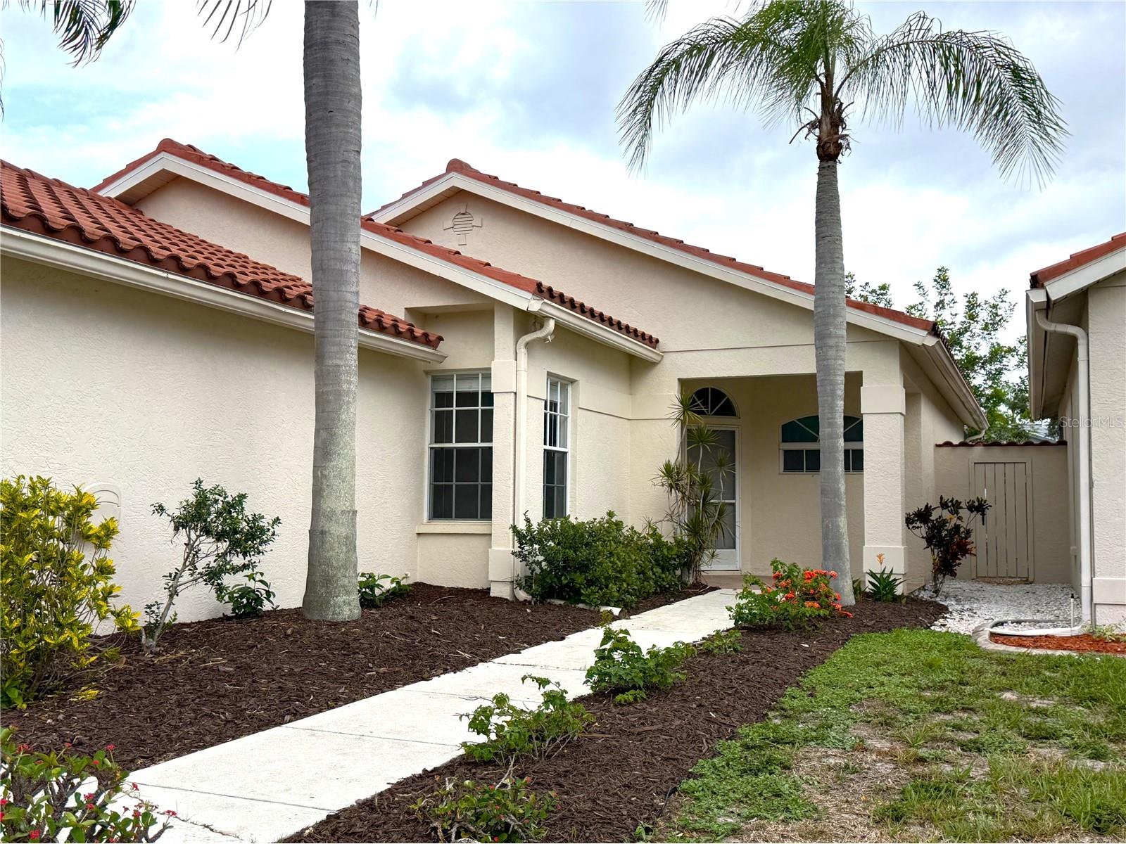 4304 Marcott Circle Sarasota FL 34233 C7528015 image3