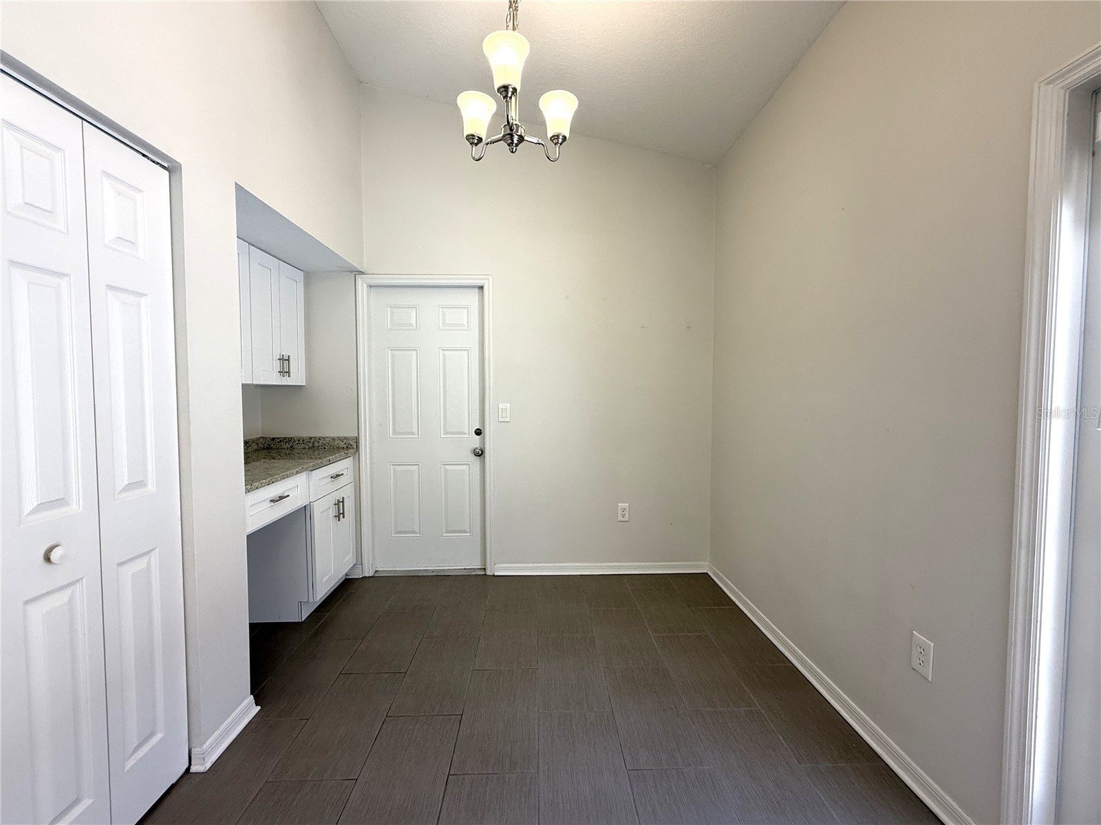 4304 Marcott Circle Sarasota FL 34233 C7528015 image30