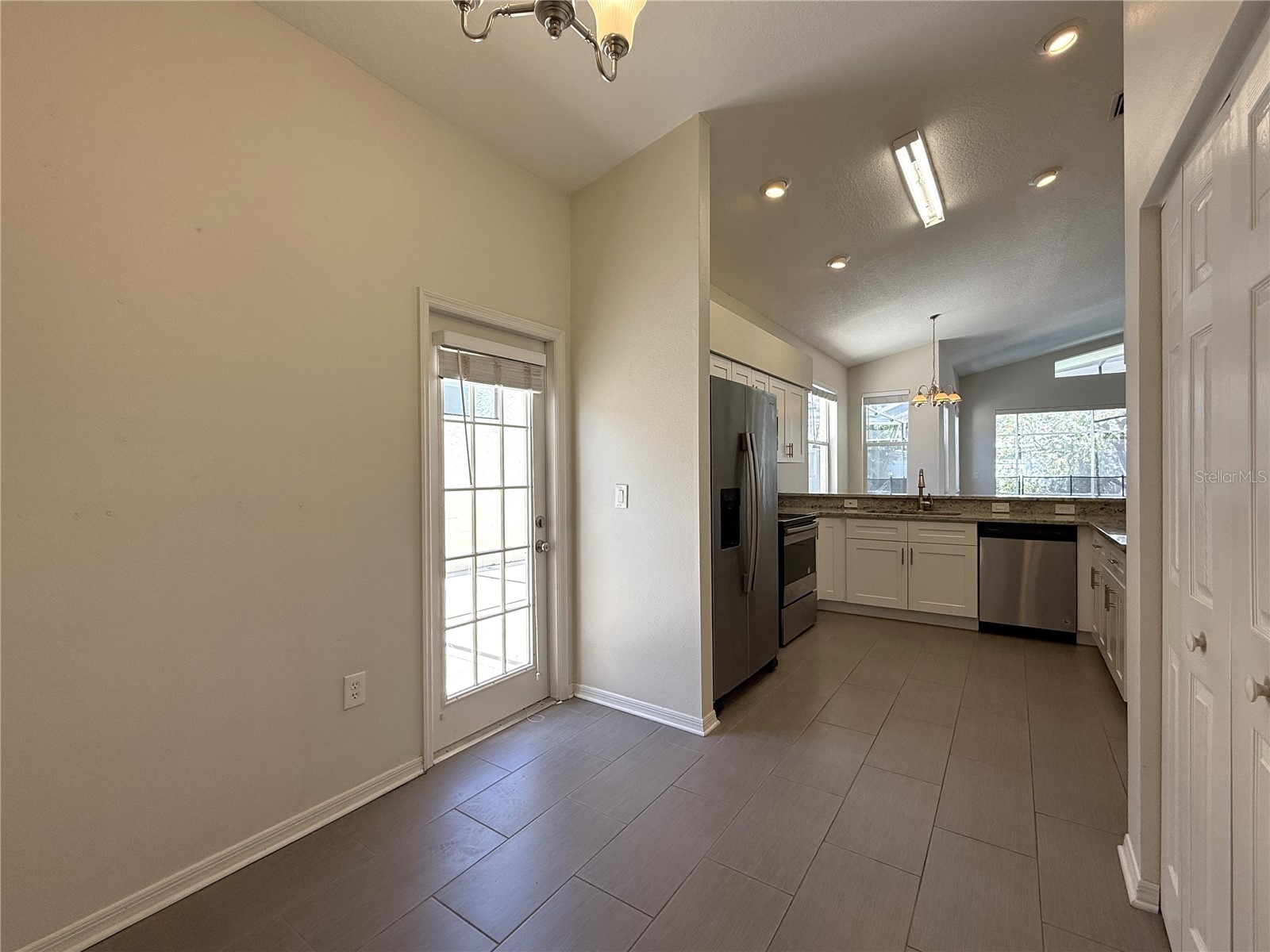 4304 Marcott Circle Sarasota FL 34233 C7528015 image32