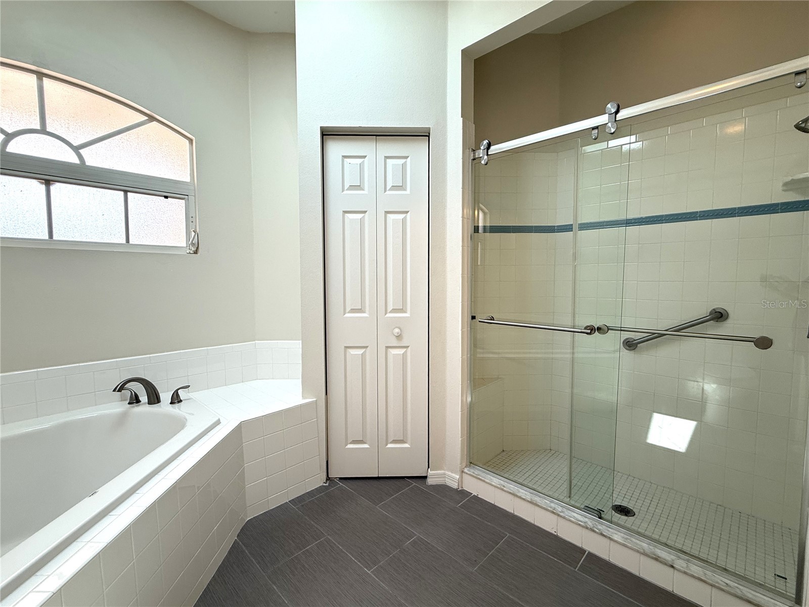 4304 Marcott Circle Sarasota FL 34233 C7528015 image41