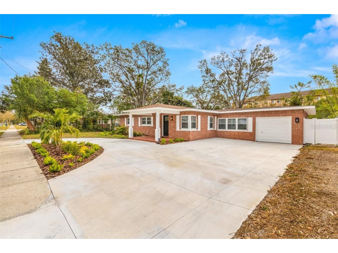 4304 W Fair Oaks Avenue Tampa FL 33611 TB8332207 image1