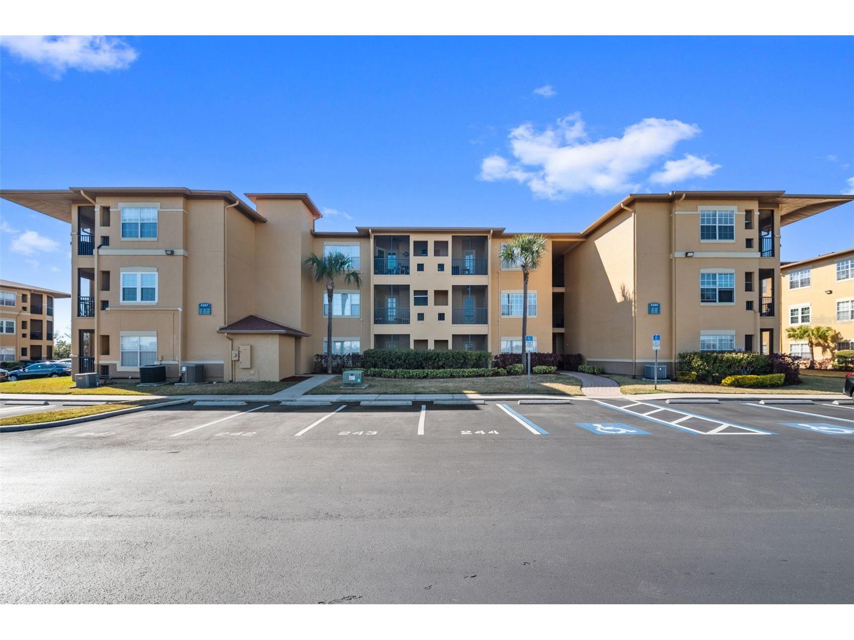 4305 Bayside Village Drive #202 Tampa FL 33615 TB8469785 image2