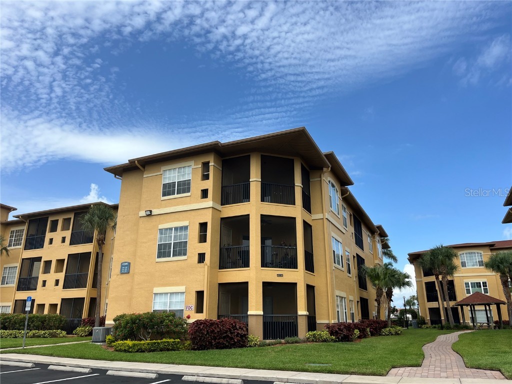 4305 Bayside Village Drive #301 Tampa FL 33615 TB8394083 image1