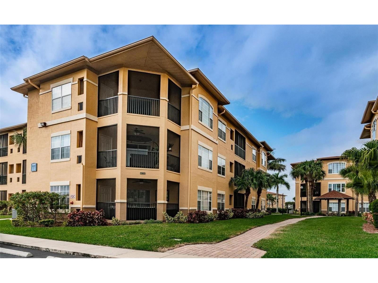 4305 Bayside Village Drive #304 Tampa FL 33615 TB8481013 image1