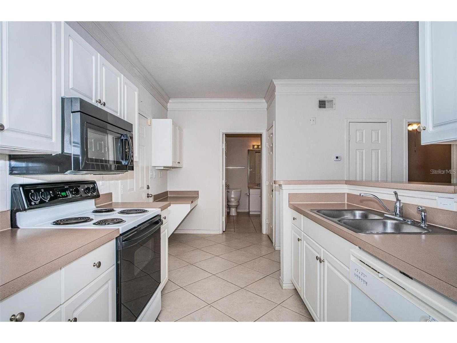 4305 Bayside Village Drive #304 Tampa FL 33615 TB8481013 image11