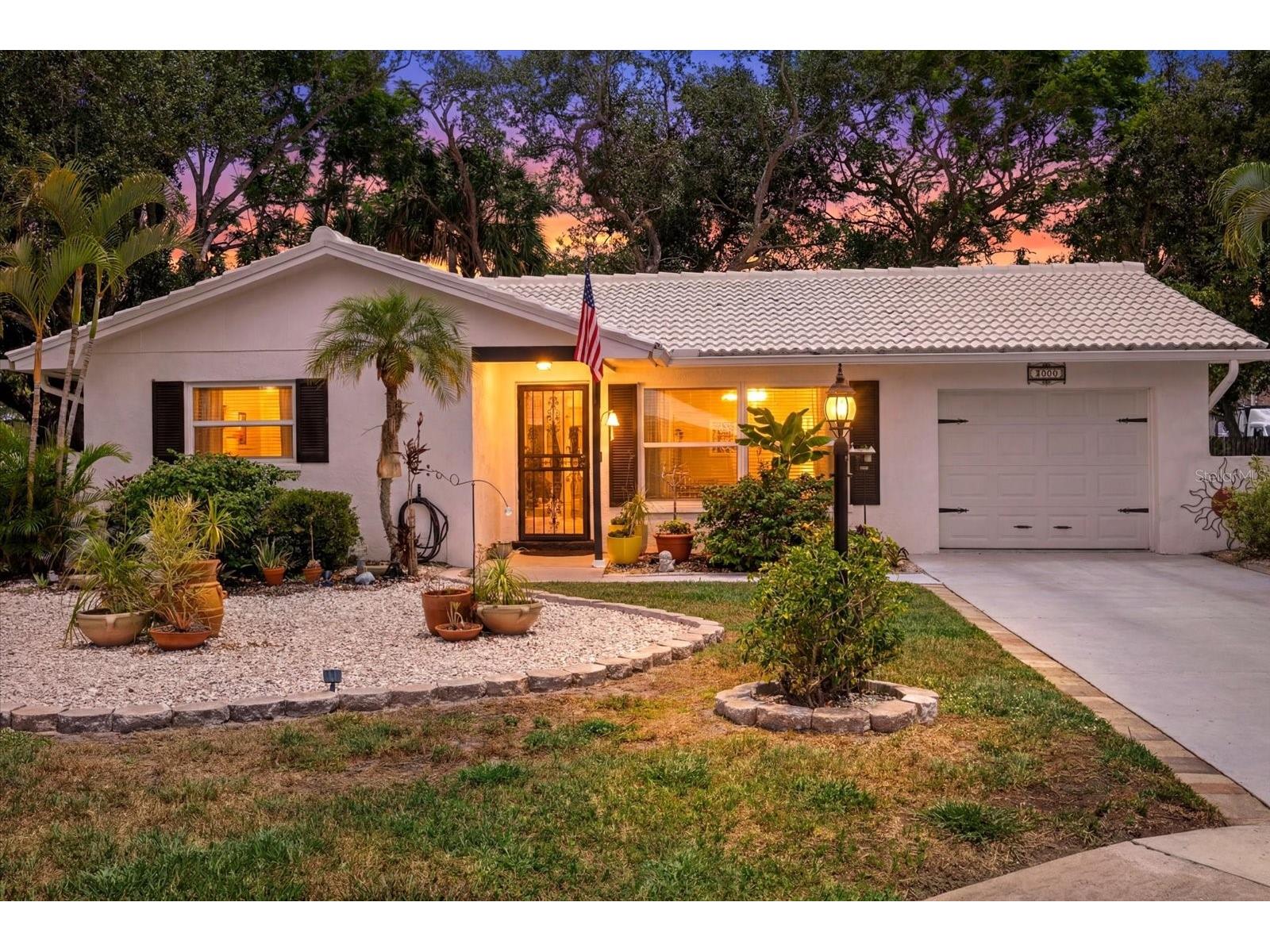 4305 Chinaberry Circle Bradenton FL 34208 A4695347 image1