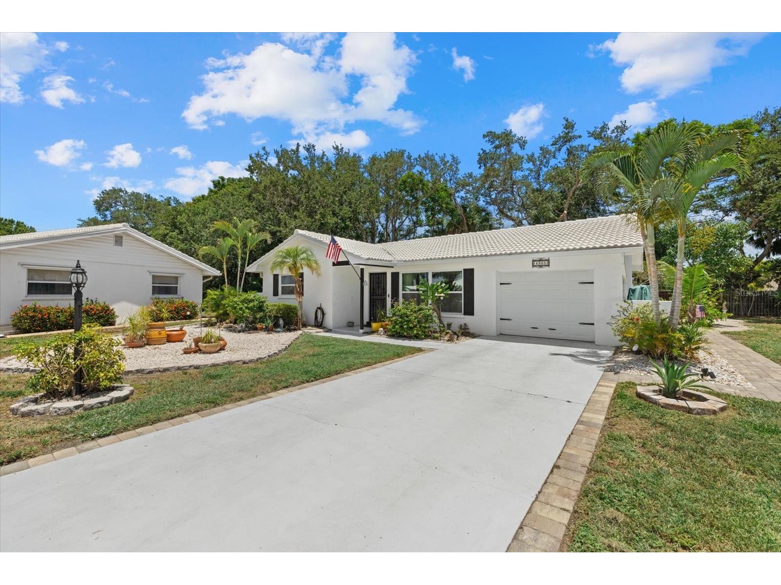 4305 Chinaberry Circle Bradenton FL 34208 A4695347 image36
