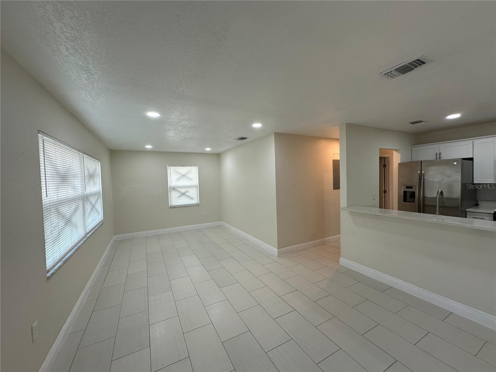 4305 E Henry Avenue Tampa FL 33610 TB8481692 image8