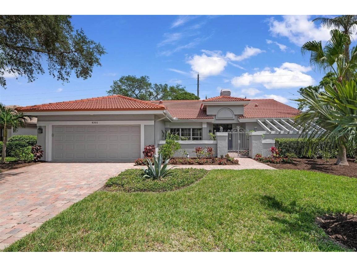 4305 Highland Oaks Cir Sarasota FL 34235 A4566787 image1