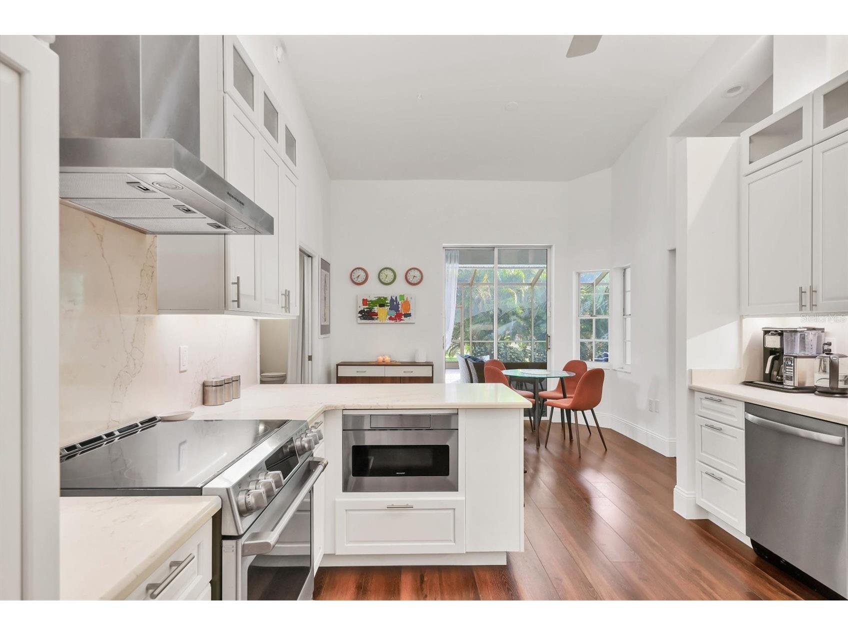 4305 Highland Oaks Circle Sarasota FL 34235 A4676006 image20