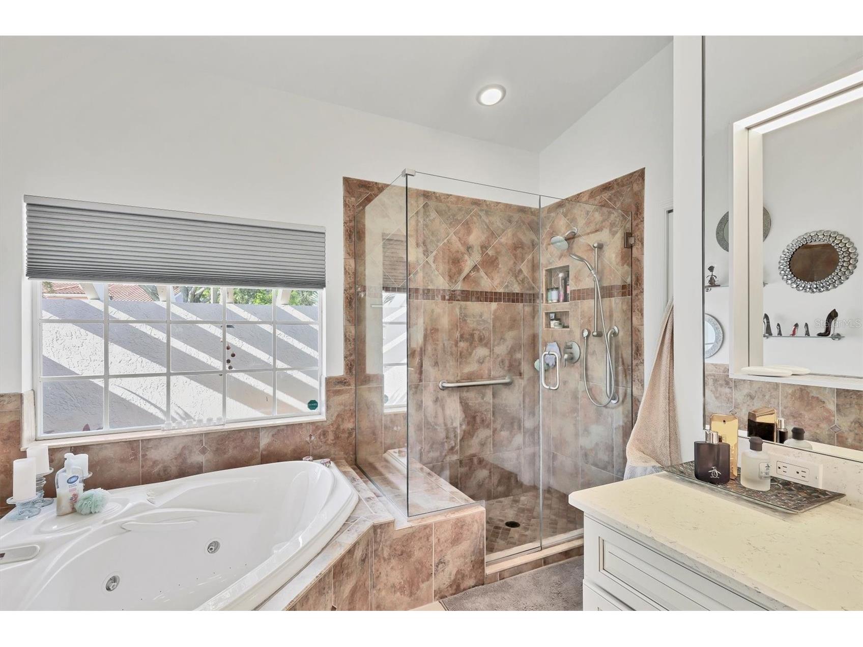 4305 Highland Oaks Circle Sarasota FL 34235 A4676006 image26