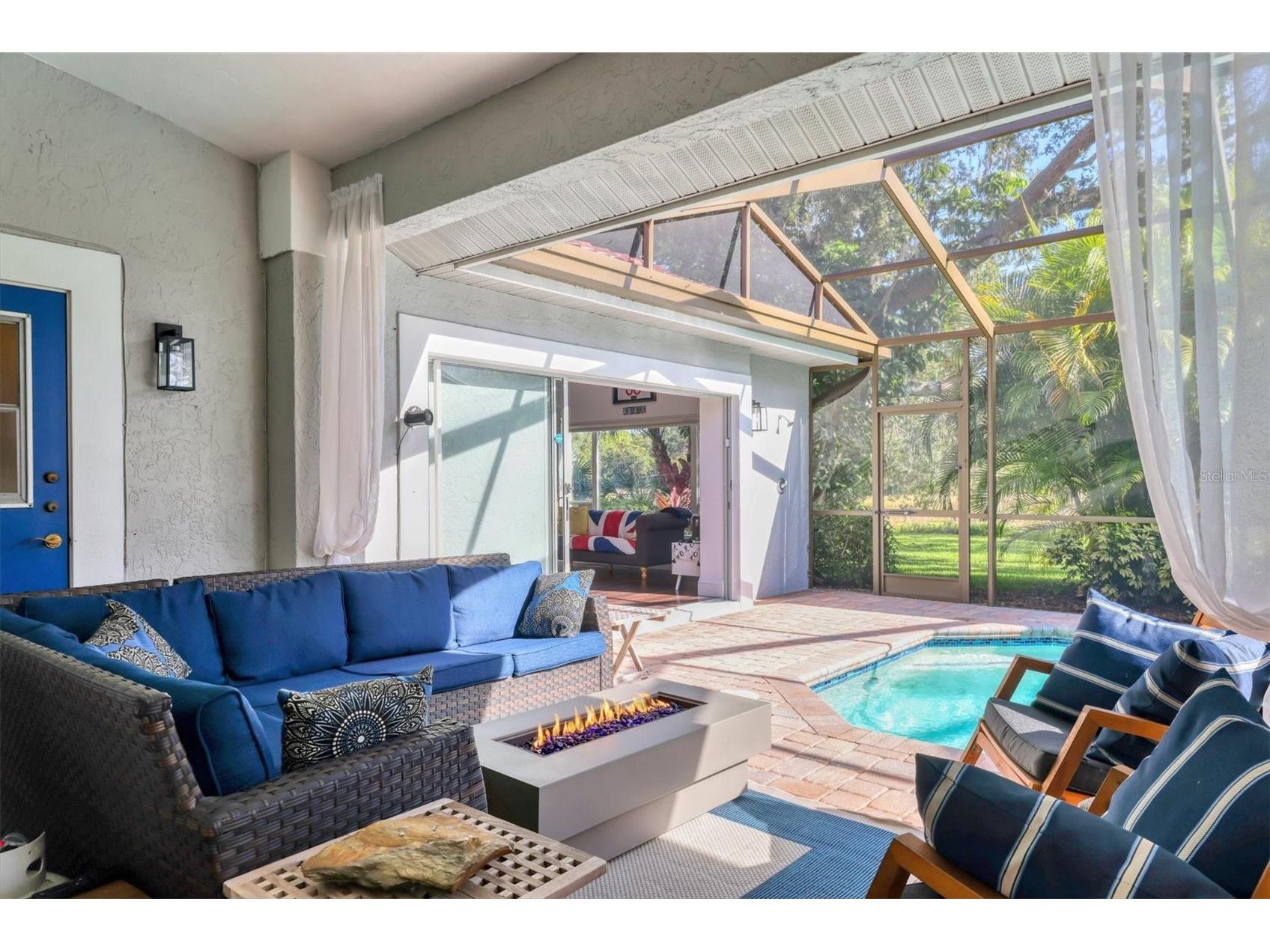 4305 Highland Oaks Circle Sarasota FL 34235 A4676006 image40