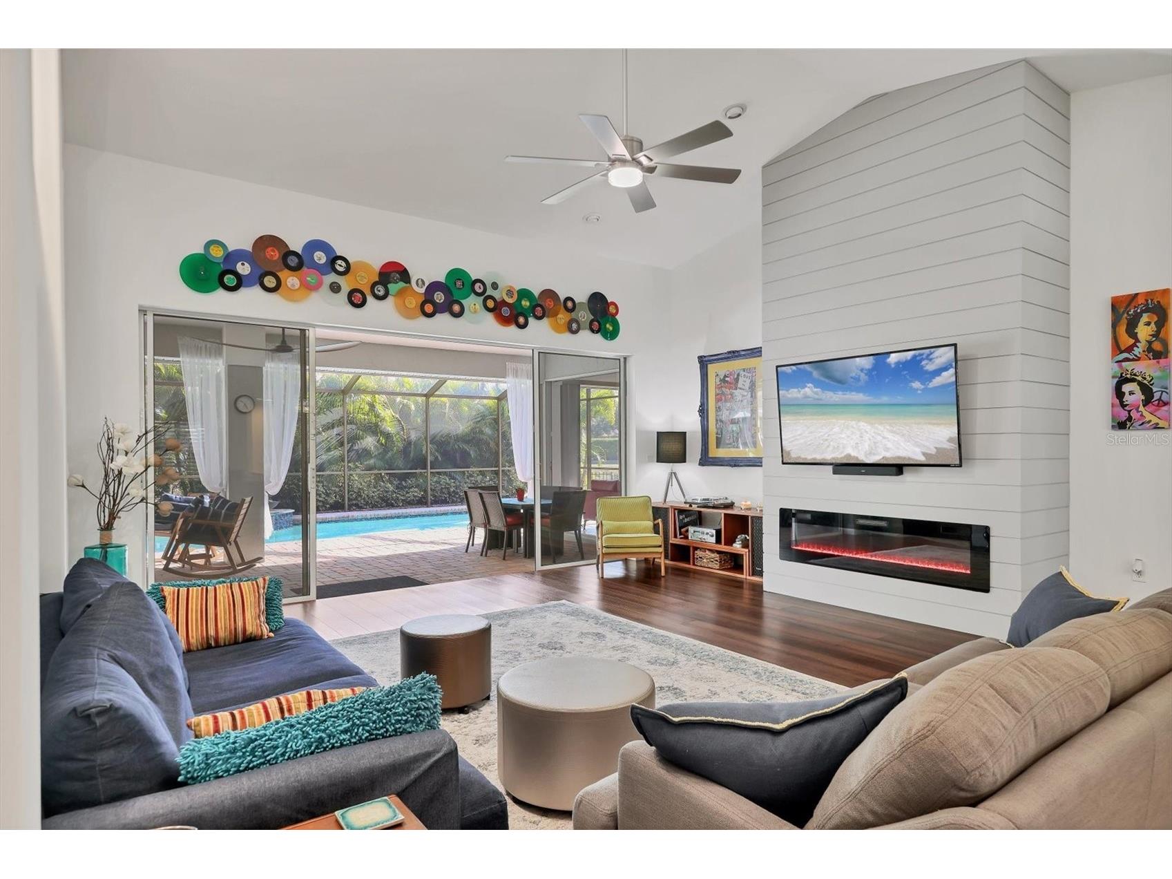 4305 Highland Oaks Circle Sarasota FL 34235 A4676006 image8