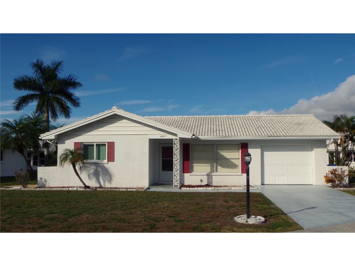 4305 Lemonwood Circle Bradenton FL 34208 A4593811 image1
