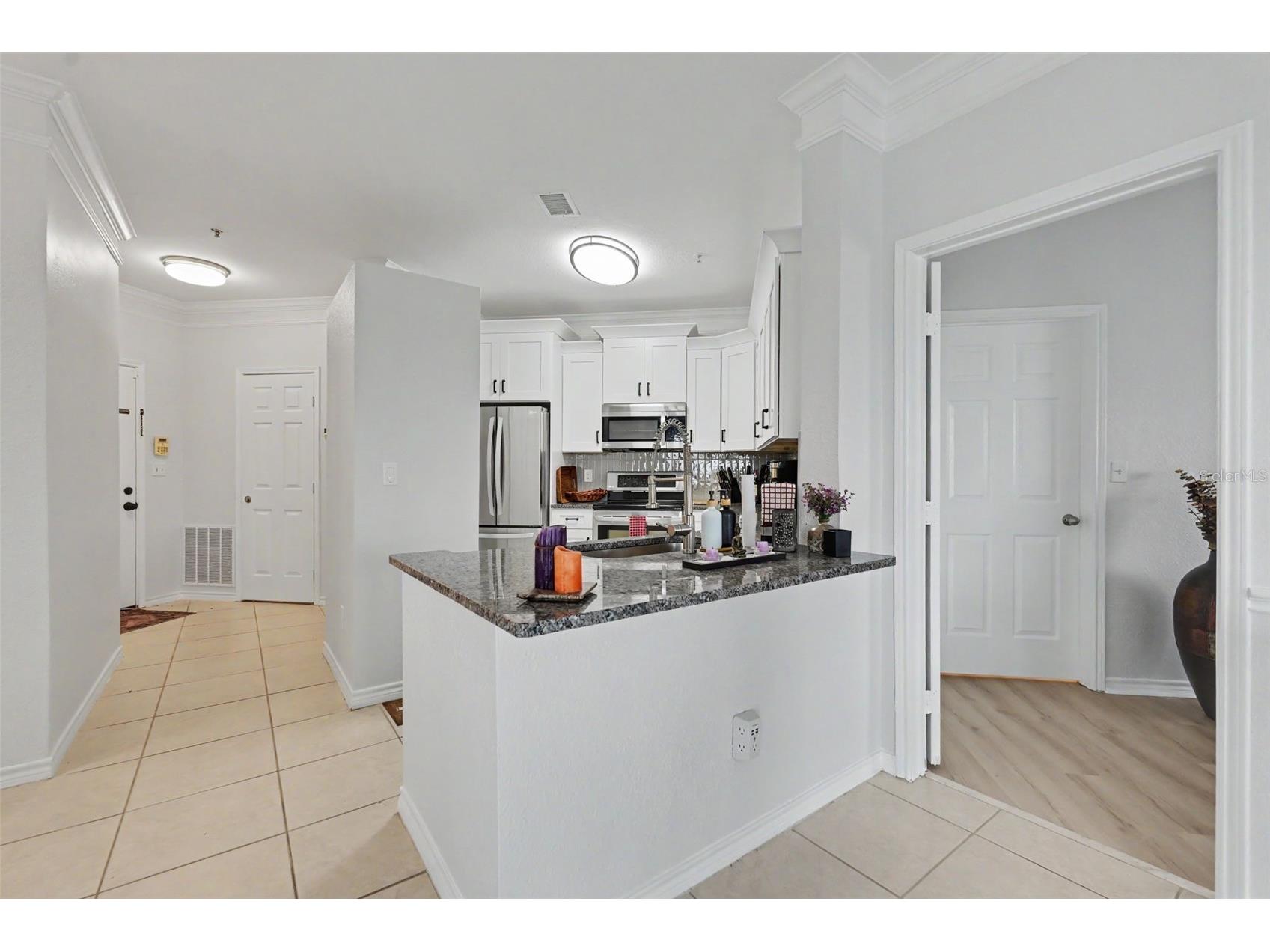 4306 Bayside Village Drive #301 Tampa FL 33615 TB8527306 image7
