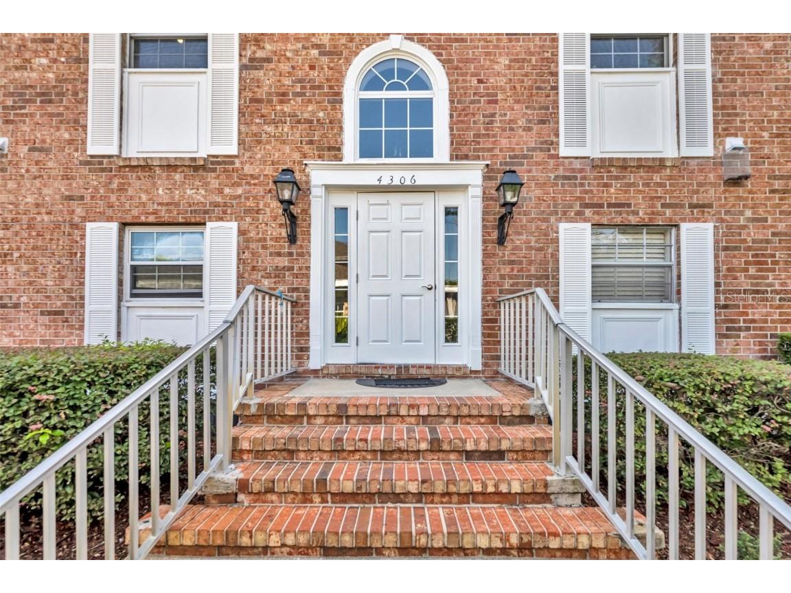 4306 Lake Underhill Road #C Orlando FL 32803 - LAKE GILE O6311517 image1