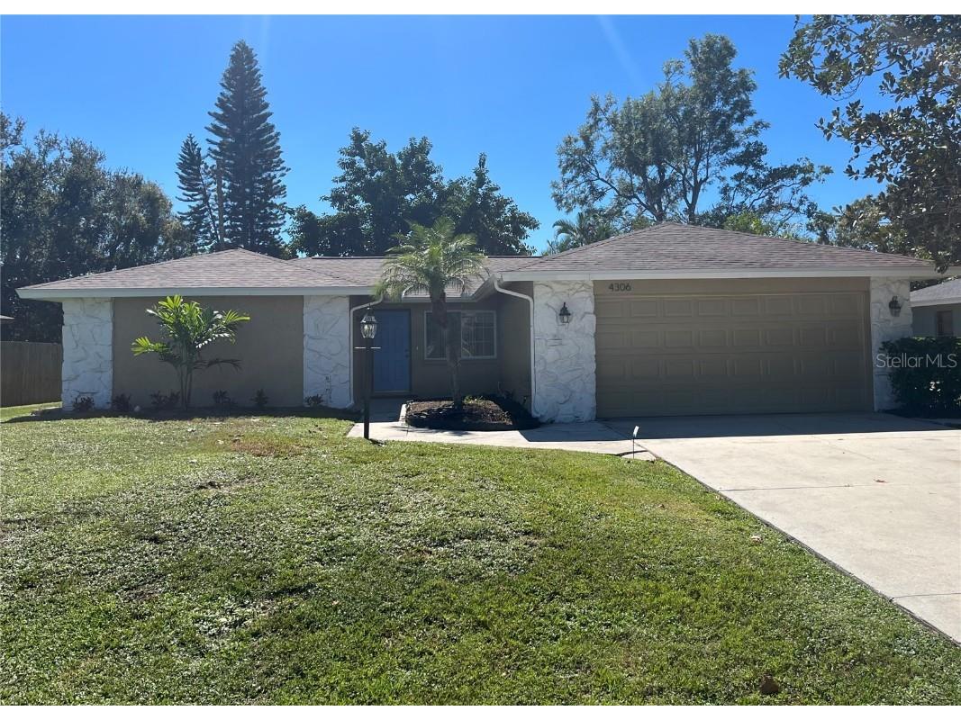 4306 Meadowland Circle Sarasota FL 34233 A4585616 image1