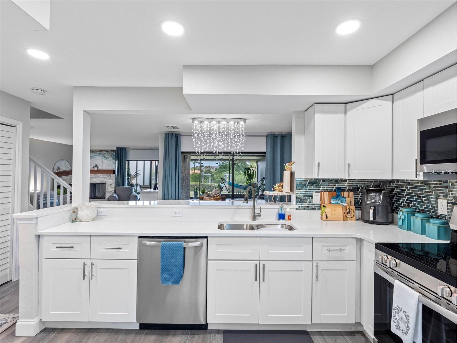4306 Sunray Court Tampa FL 33615 - TAMPA BAY TB8474105 image5