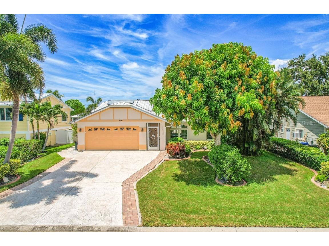 4307 3rd Avenue NE Bradenton FL 34208 A4660832 image1