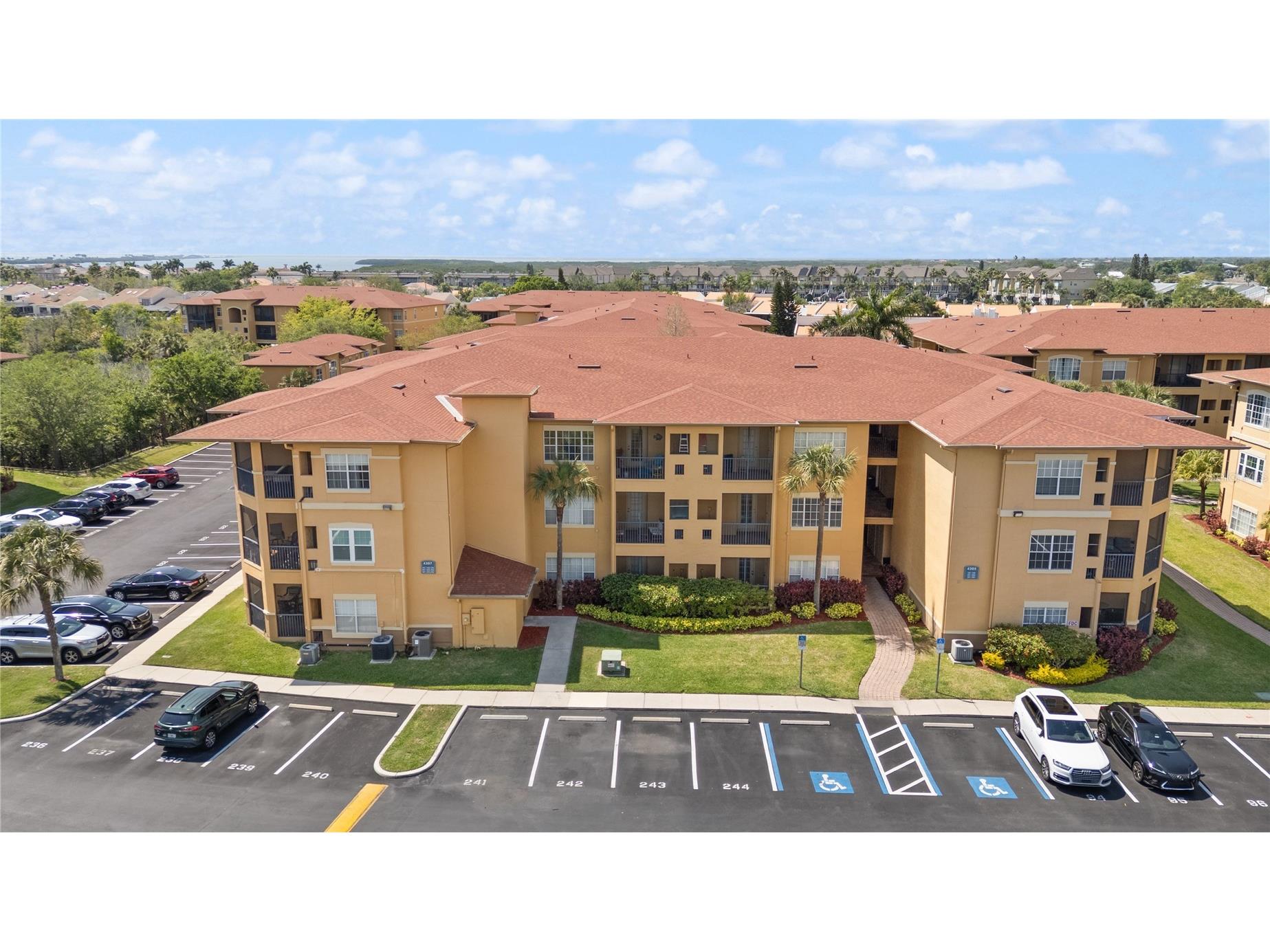 4307 Bayside Village Drive #103 Tampa FL 33615 O6410615 image1