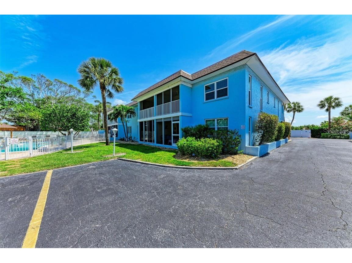 4307 Gulf Dr #206 Holmes Beach FL 34217 A4572418 image1