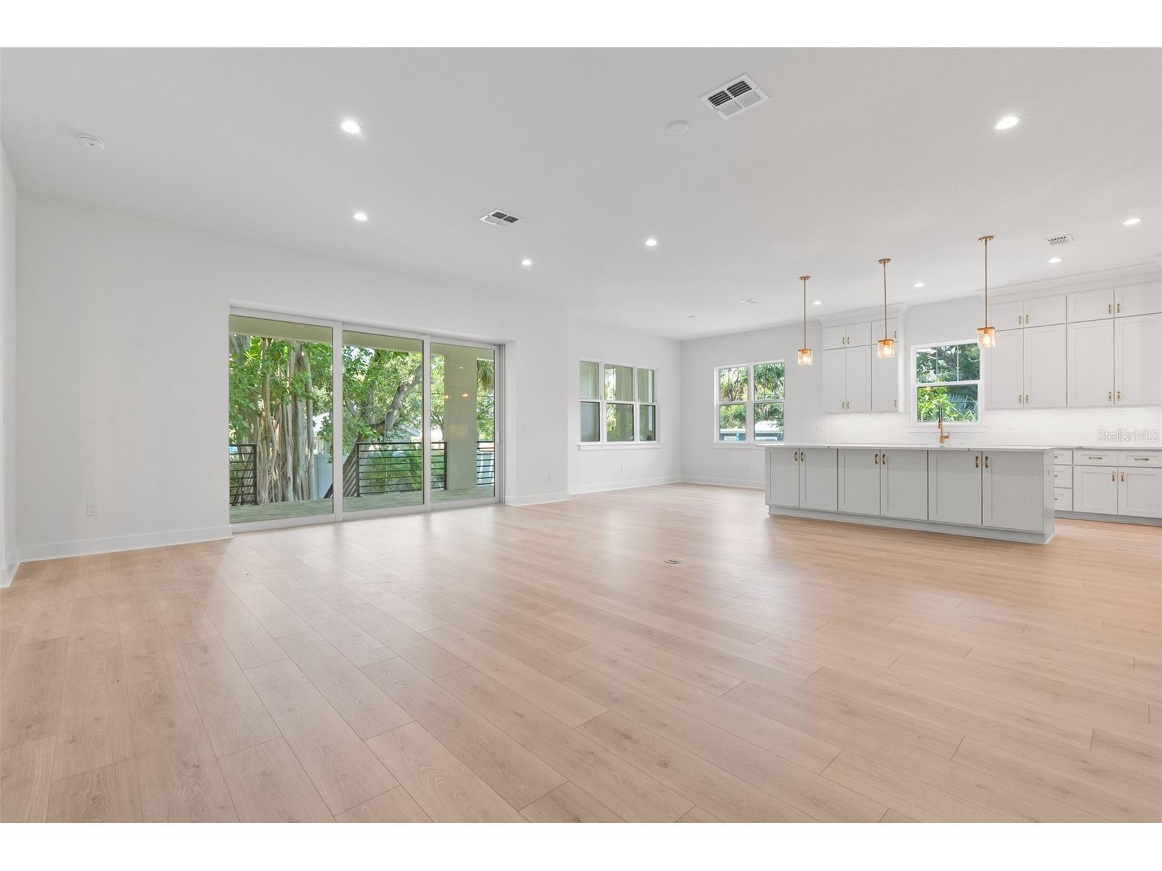 4307 Renellie Drive S Tampa FL 33611 TB8375809 image20