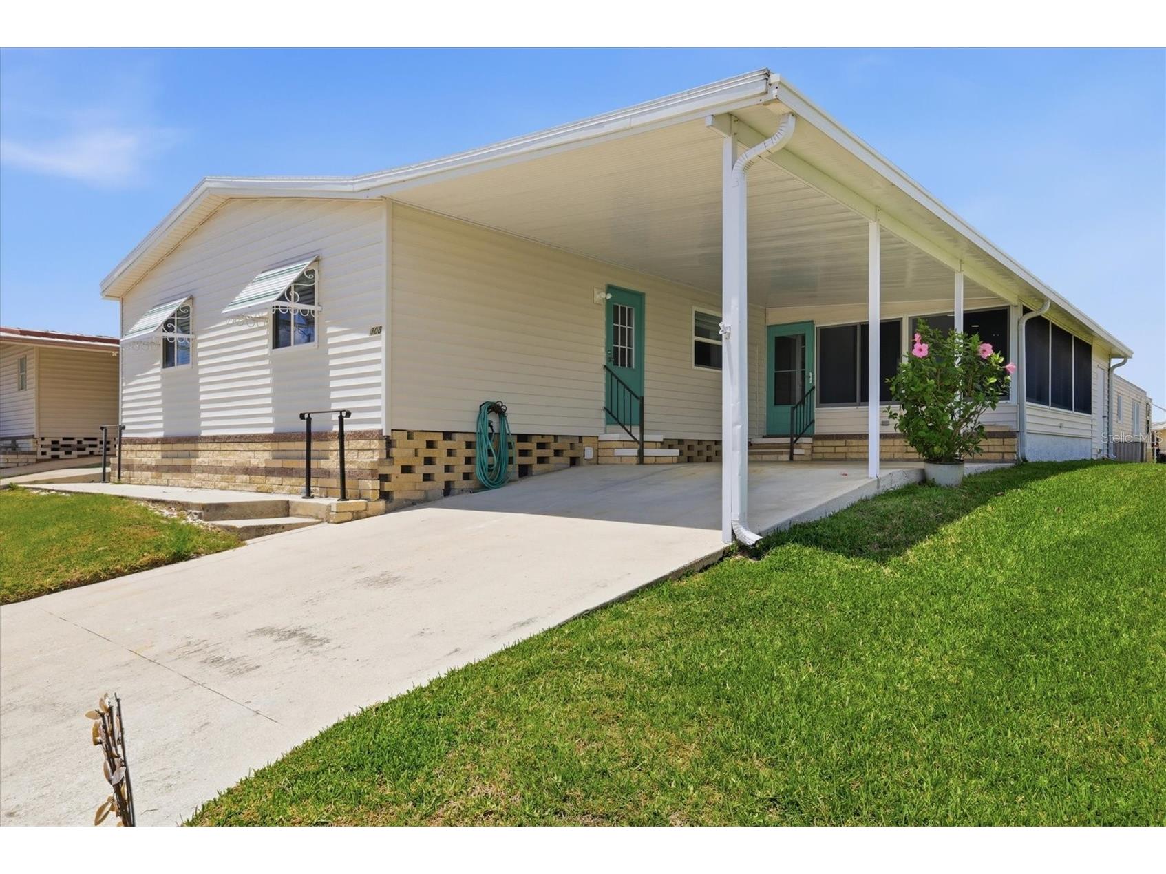 4308 13th Street E Ellenton FL 34222 A4691348 image1