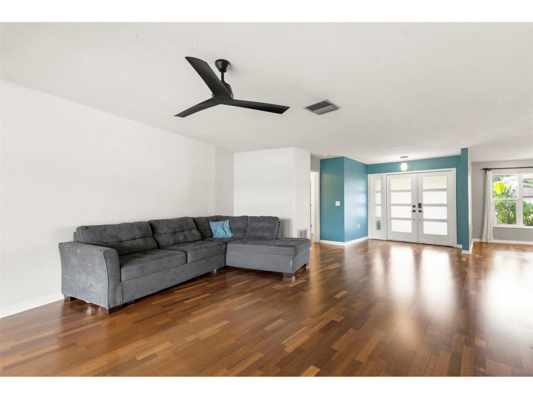 4308 Middle Lake Drive Tampa FL 33624 TB8514073 image10