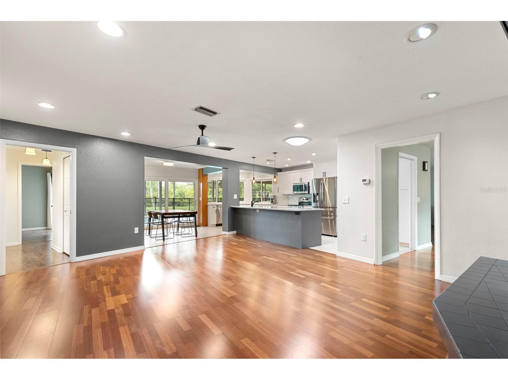 4308 Middle Lake Drive Tampa FL 33624 TB8514073 image15
