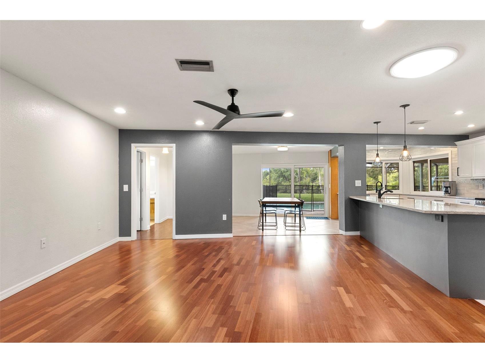 4308 Middle Lake Drive Tampa FL 33624 TB8514073 image19